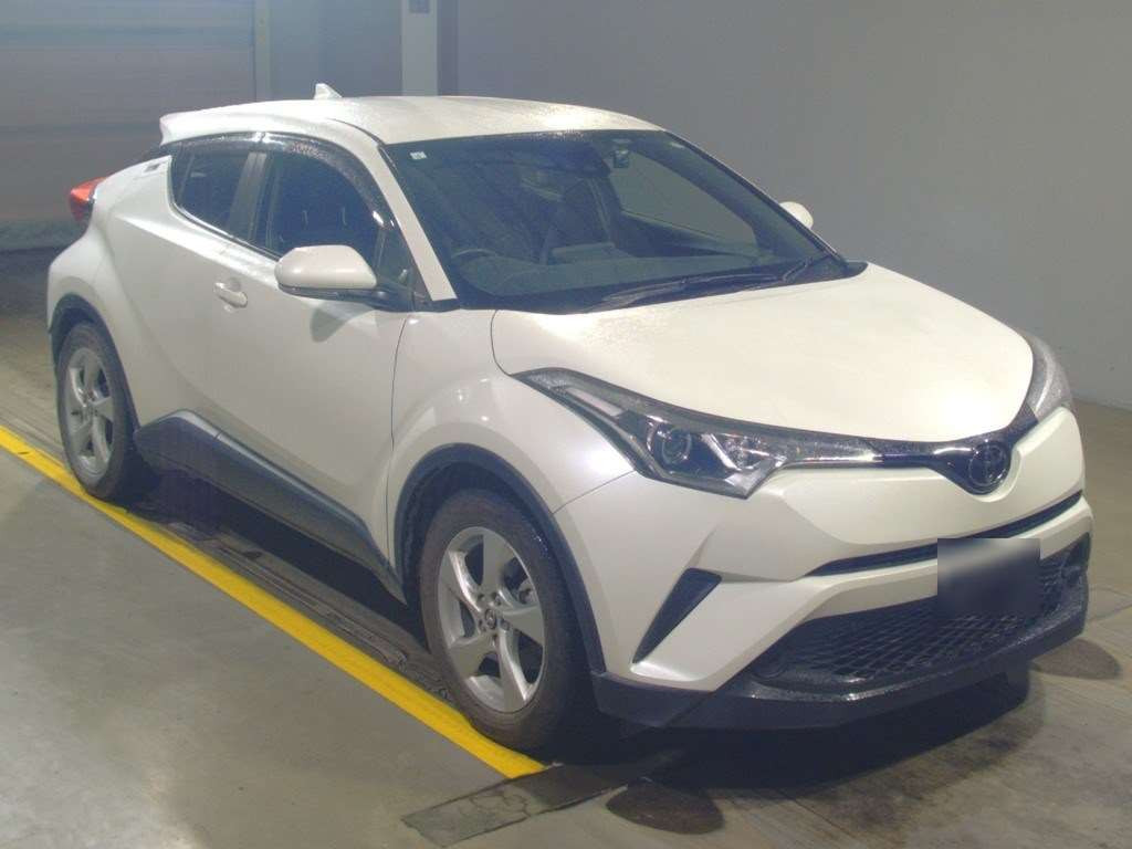 2019 Toyota C-HR NGX50[2]