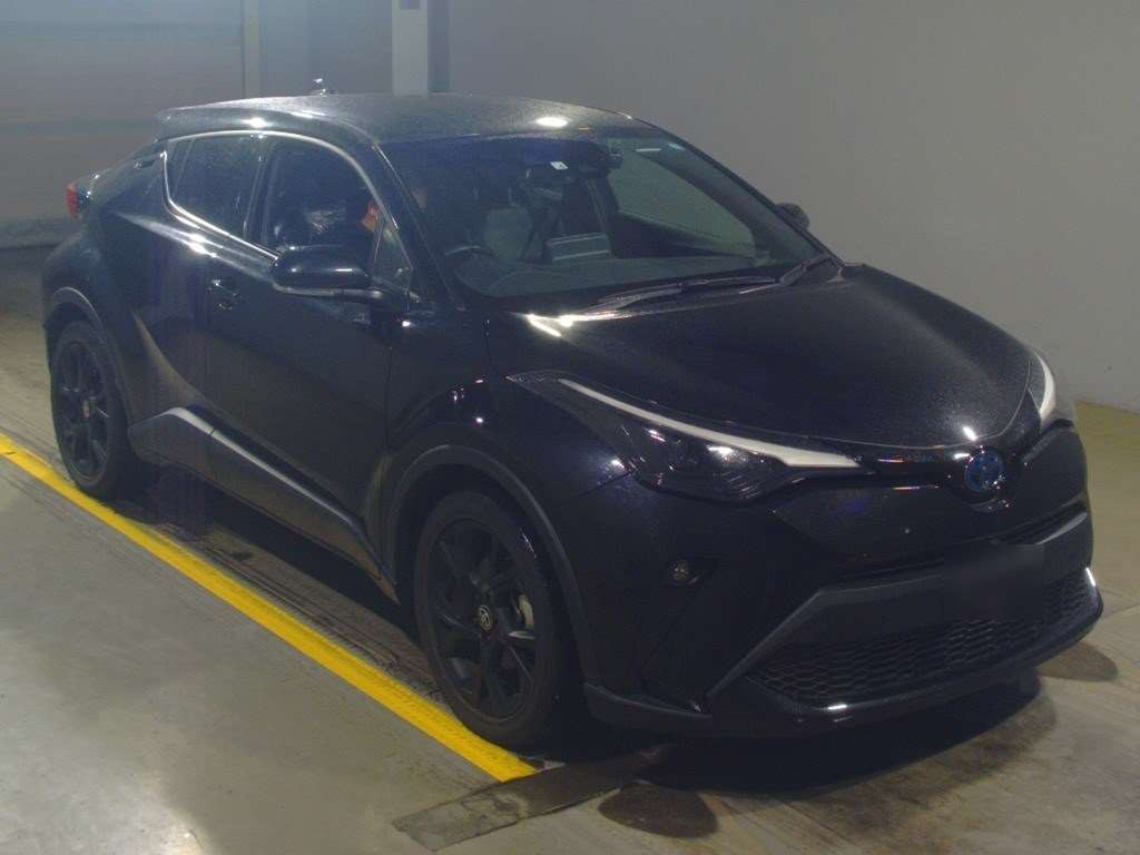 2022 Toyota C-HR ZYX11[2]