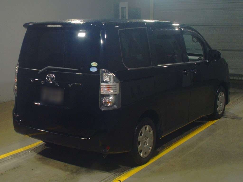 2009 Toyota Voxy ZRR70G[1]