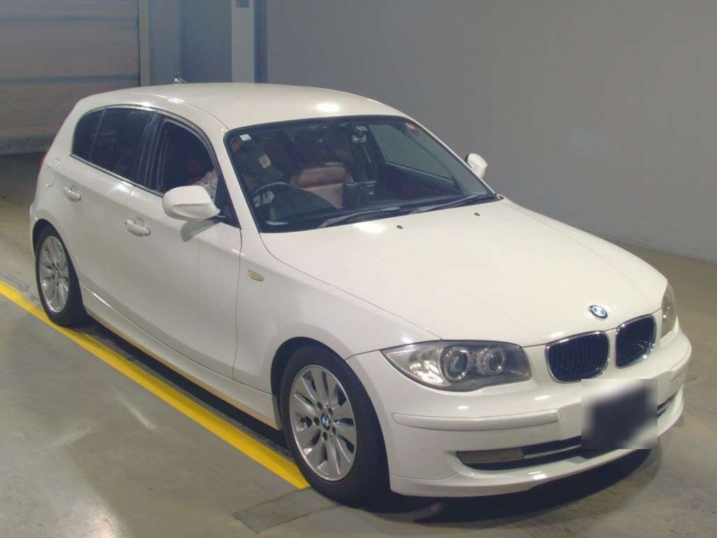 2010 BMW 1 Series UE16[2]