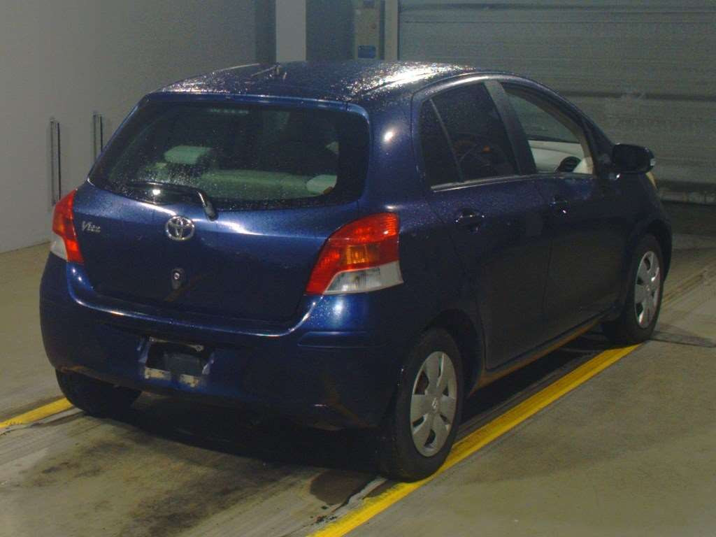 2008 Toyota Vitz SCP90[1]