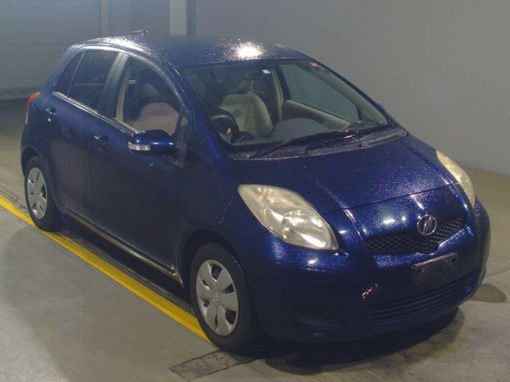 2008 Toyota Vitz SCP90[2]