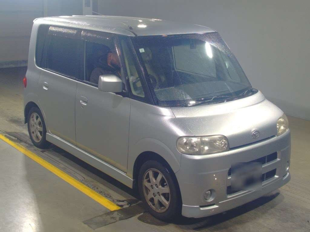 2004 Daihatsu Tanto L350S[2]