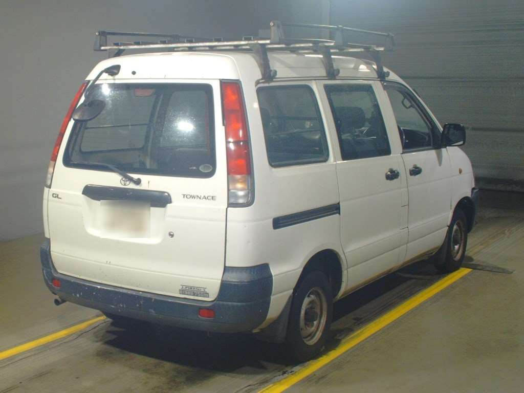 2005 Toyota Townace Van KR42V[1]