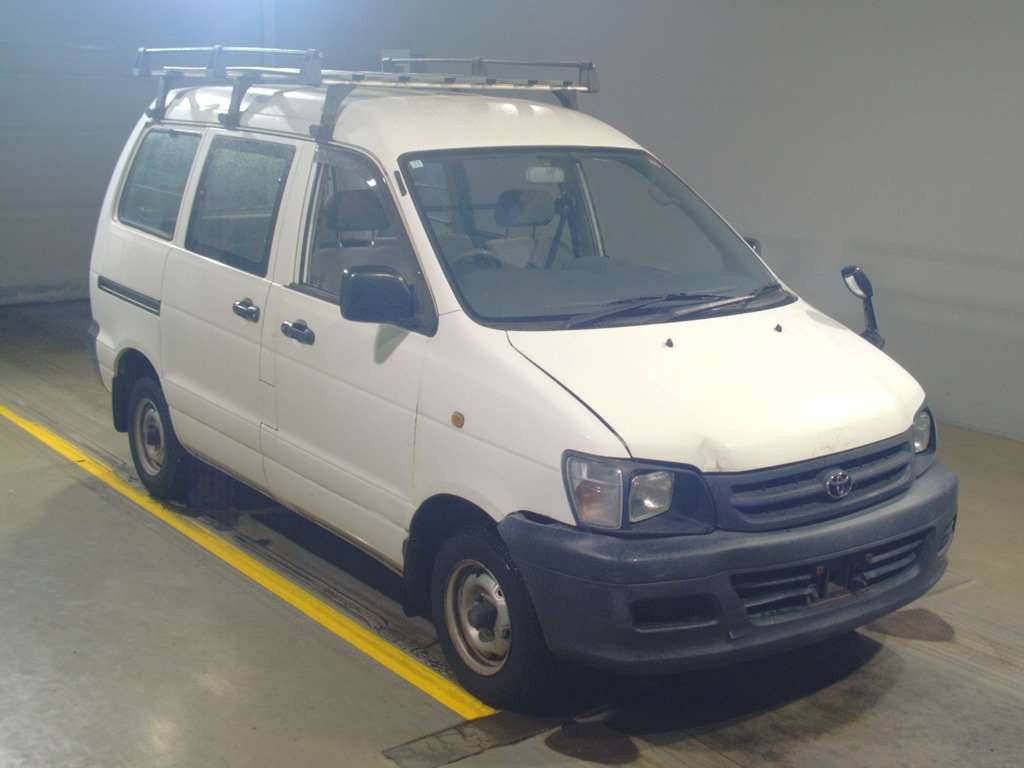 2005 Toyota Townace Van KR42V[2]