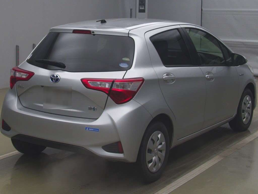 2017 Toyota Vitz NHP130[1]