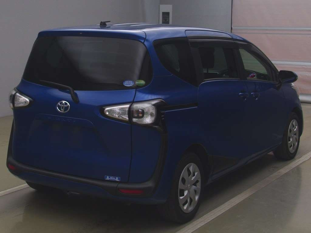 2016 Toyota Sienta NSP170G[1]