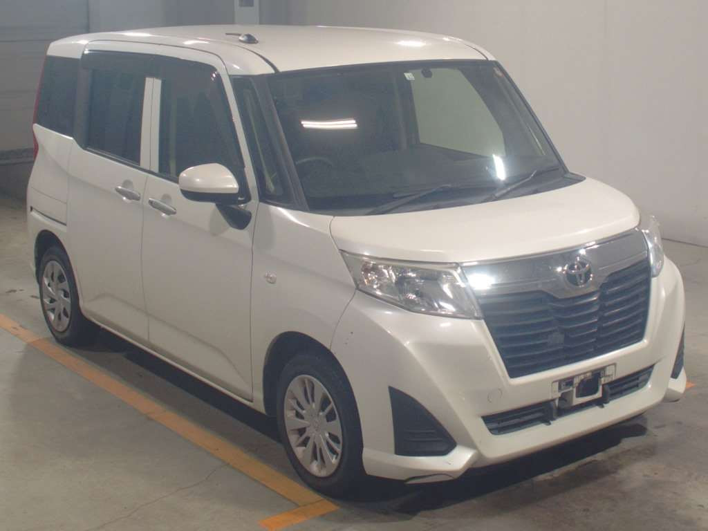 2016 Toyota Roomy M900A[2]