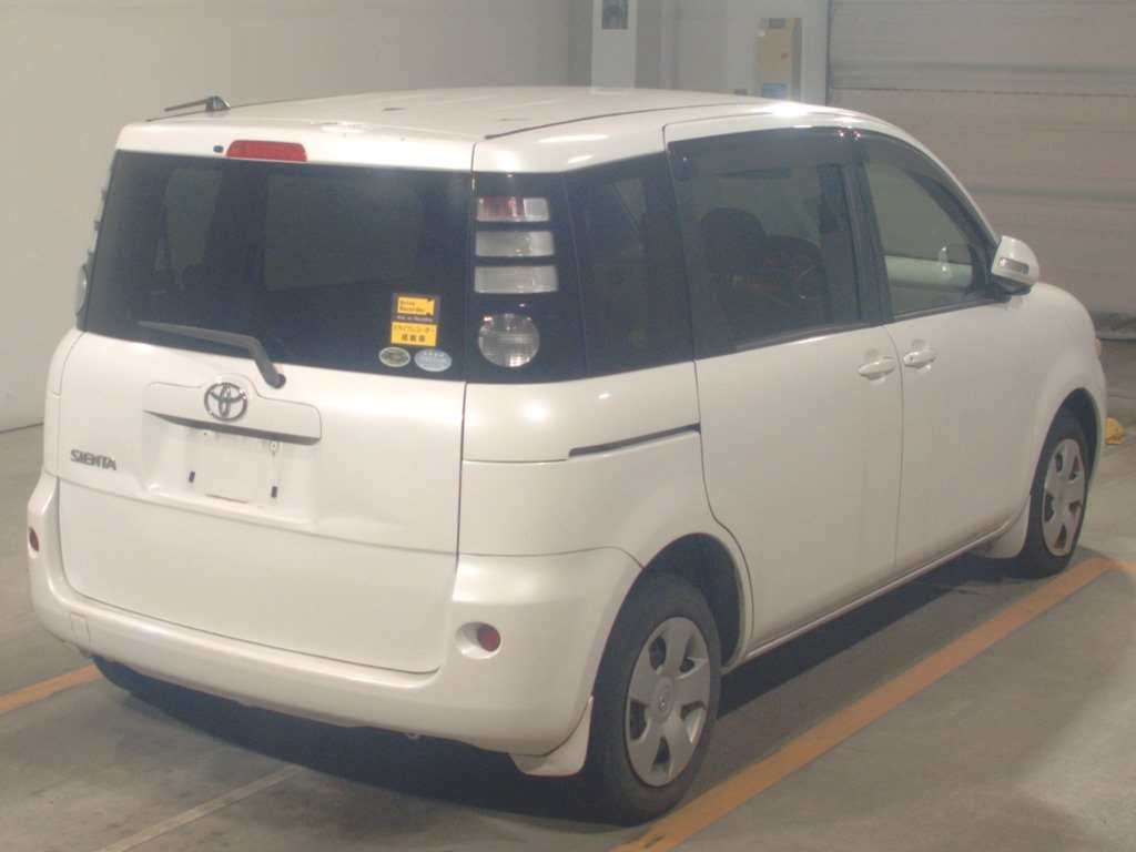 2007 Toyota Sienta NCP81G[1]