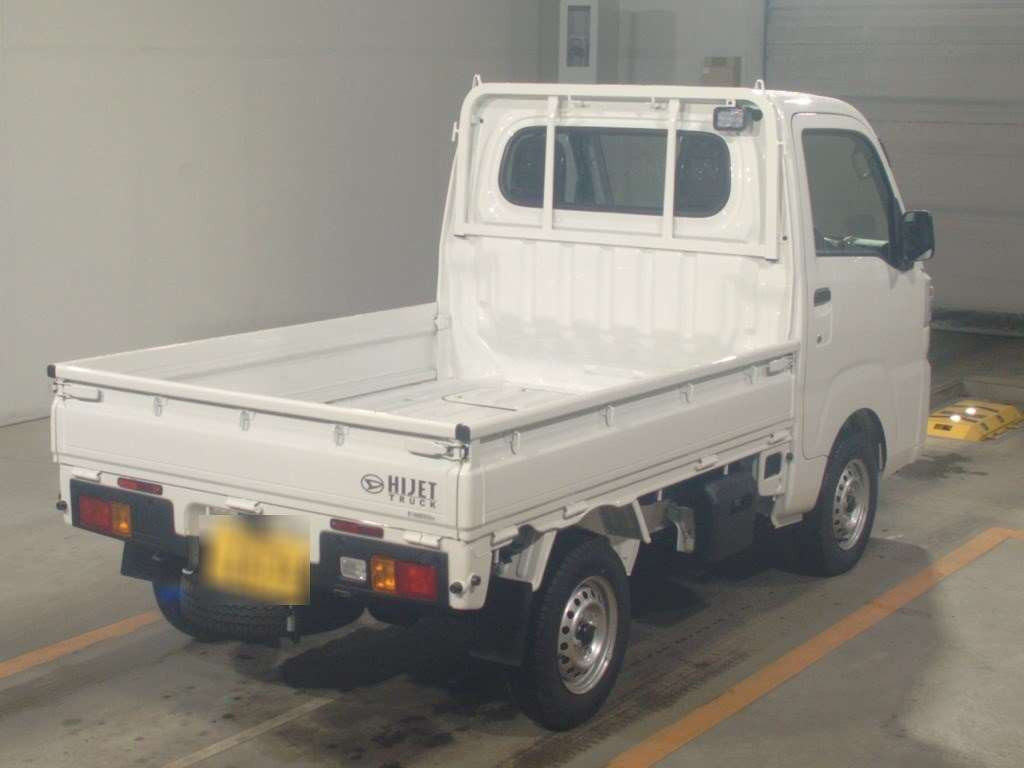 2024 Daihatsu Hijet Truck S510P[1]