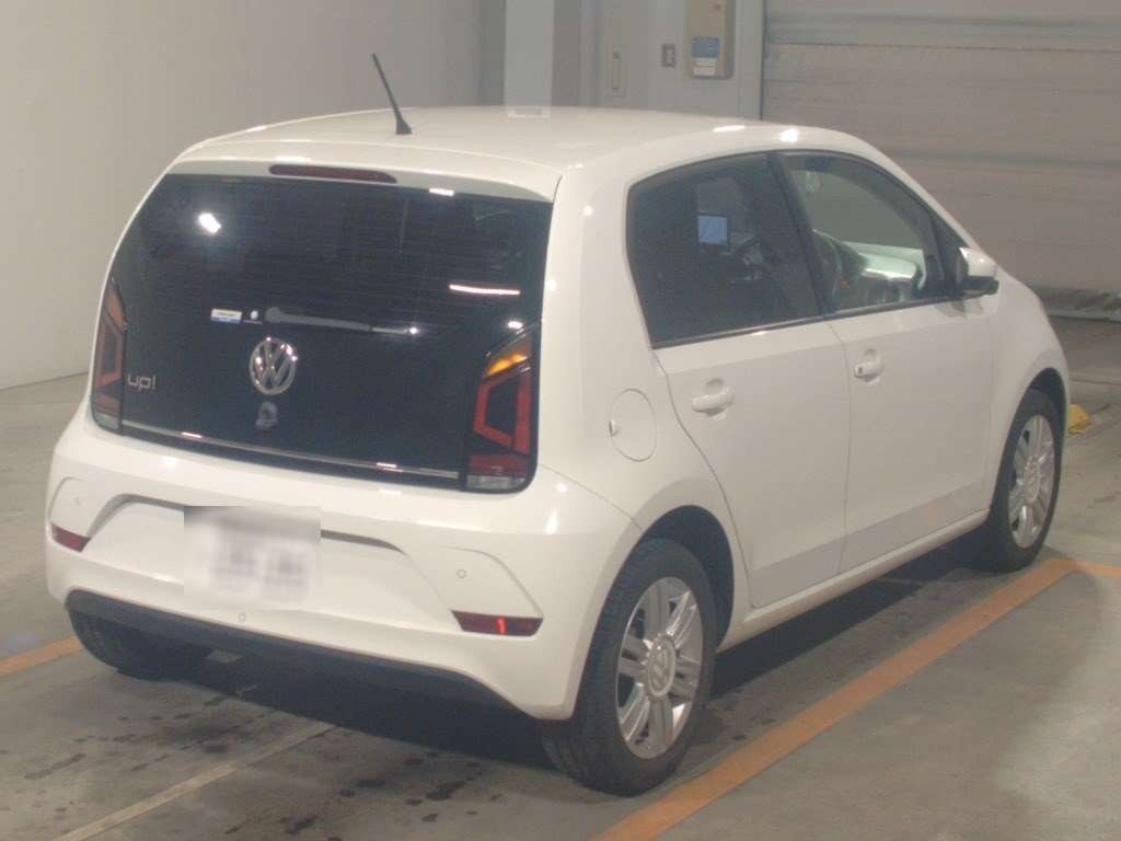 2018 Volkswagen up! AACHY[1]