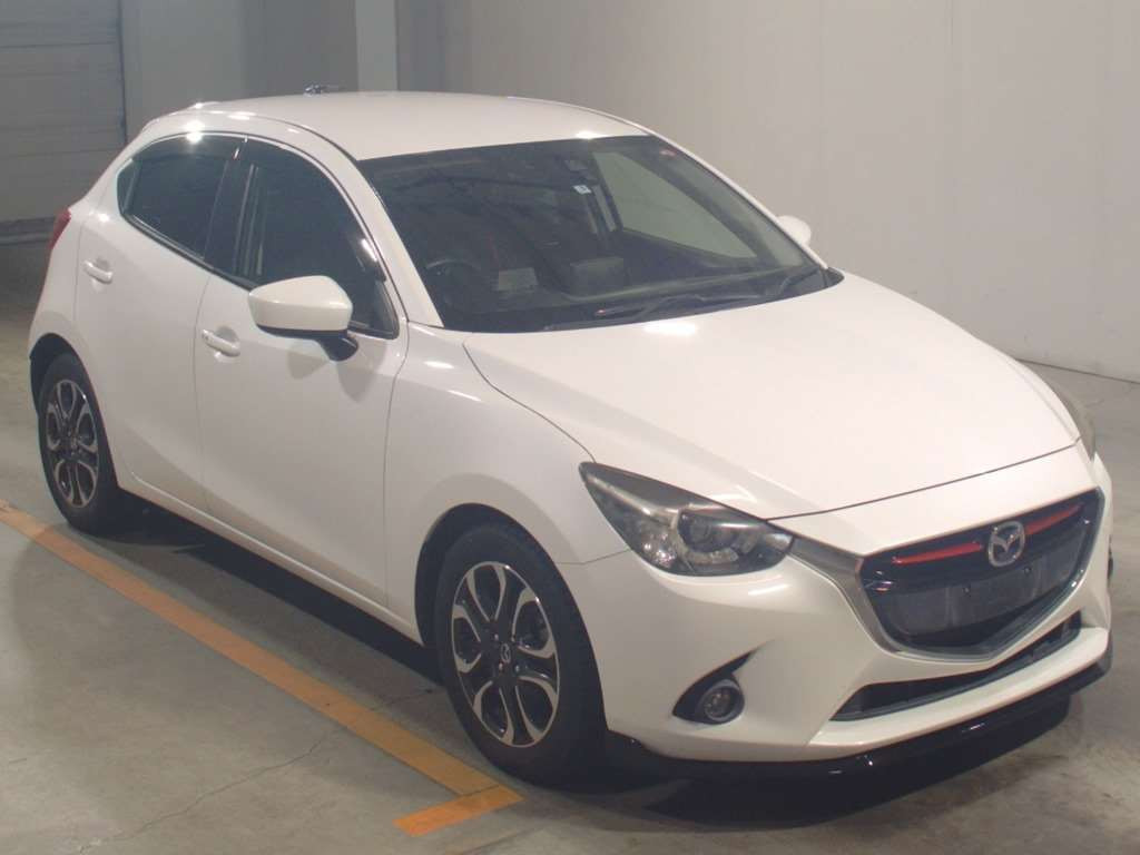 2015 Mazda Demio DJ5FS[2]