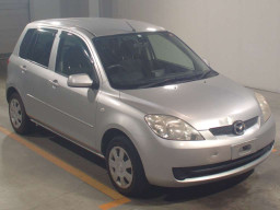 2005 Mazda Demio