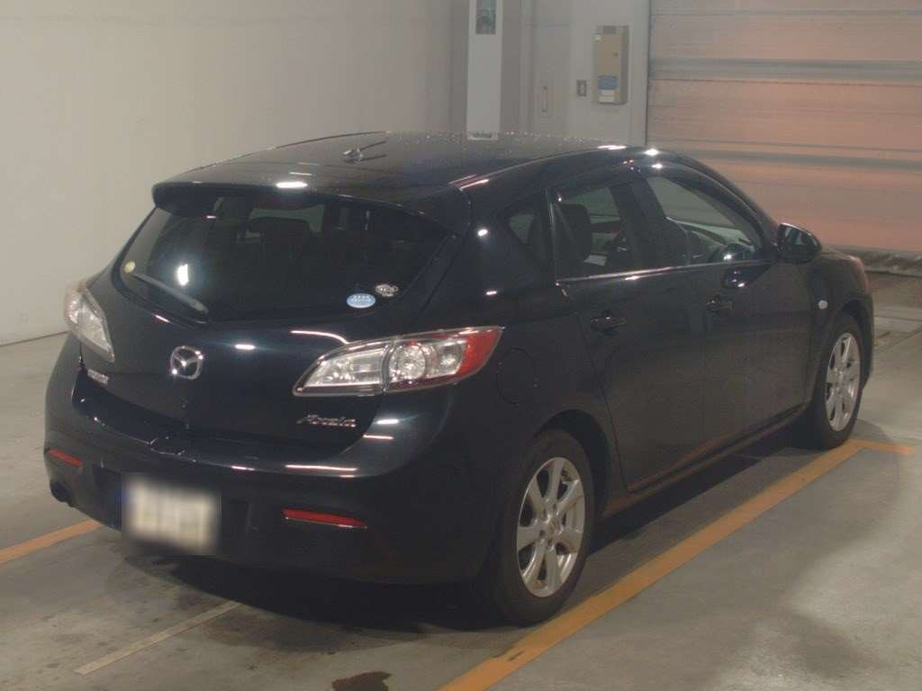 2010 Mazda Axela Sport BL5FW[1]