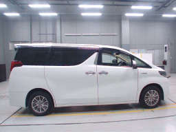 2018 Toyota Alphard Hybrid