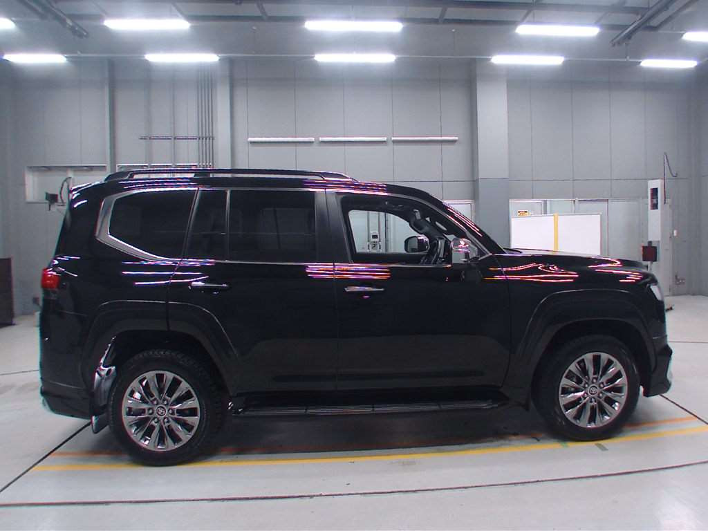 2023 Toyota Land Cruiser VJA300W[2]