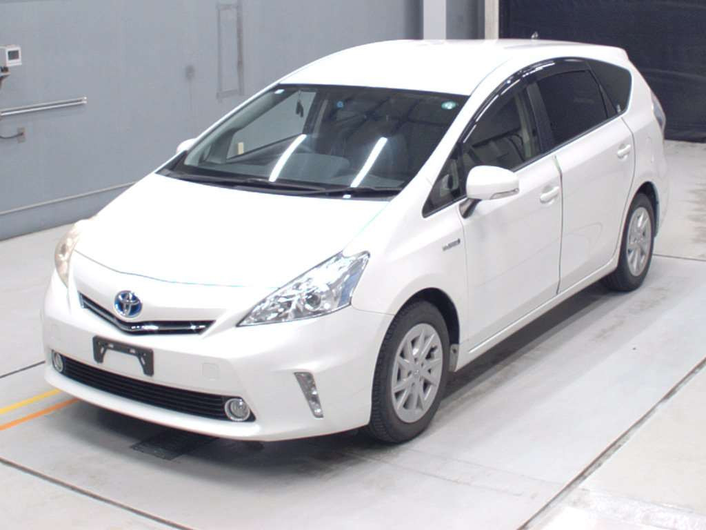 2012 Toyota Prius alpha ZVW41W[0]