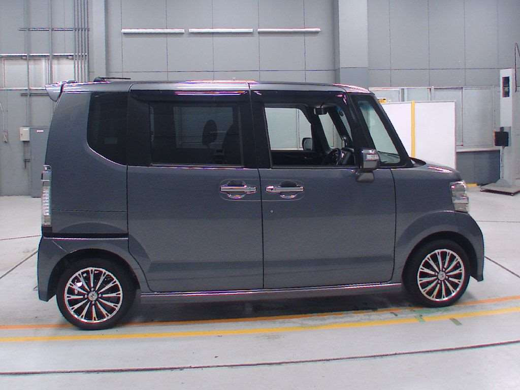 2012 Honda N-BOX CUSTOM JF1[2]