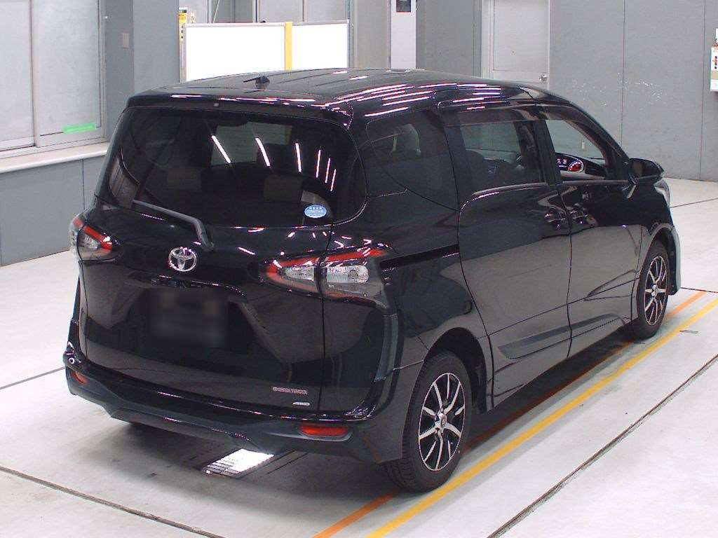 2015 Toyota Sienta NCP175G[1]