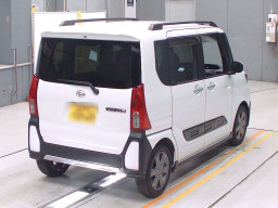 2022 Daihatsu Tanto