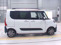 2022 Daihatsu Tanto