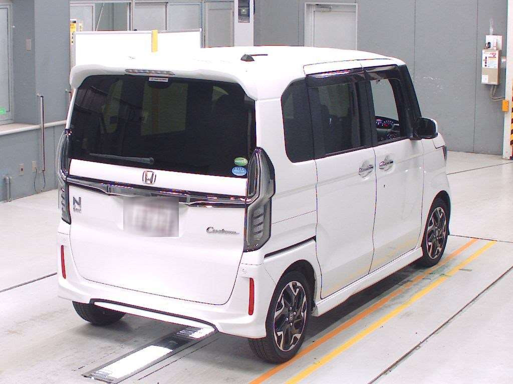 2018 Honda N-BOX CUSTOM JF3[1]