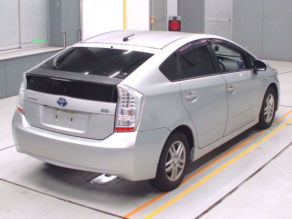 2009 Toyota Prius ZVW30[1]