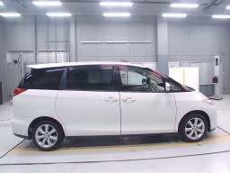 2009 Toyota Estima