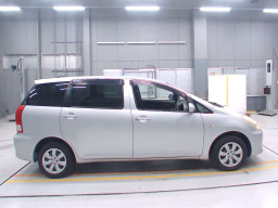 2005 Toyota Wish