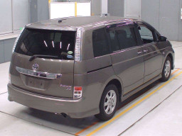 2012 Toyota Isis