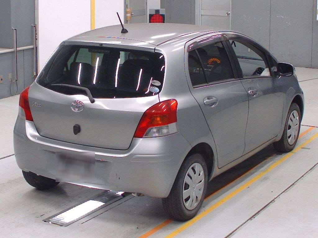 2009 Toyota Vitz KSP90[1]