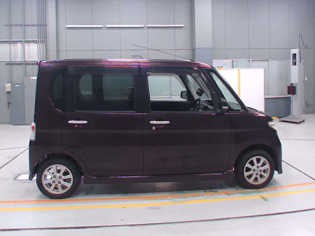 2009 Daihatsu Tanto L375S[2]