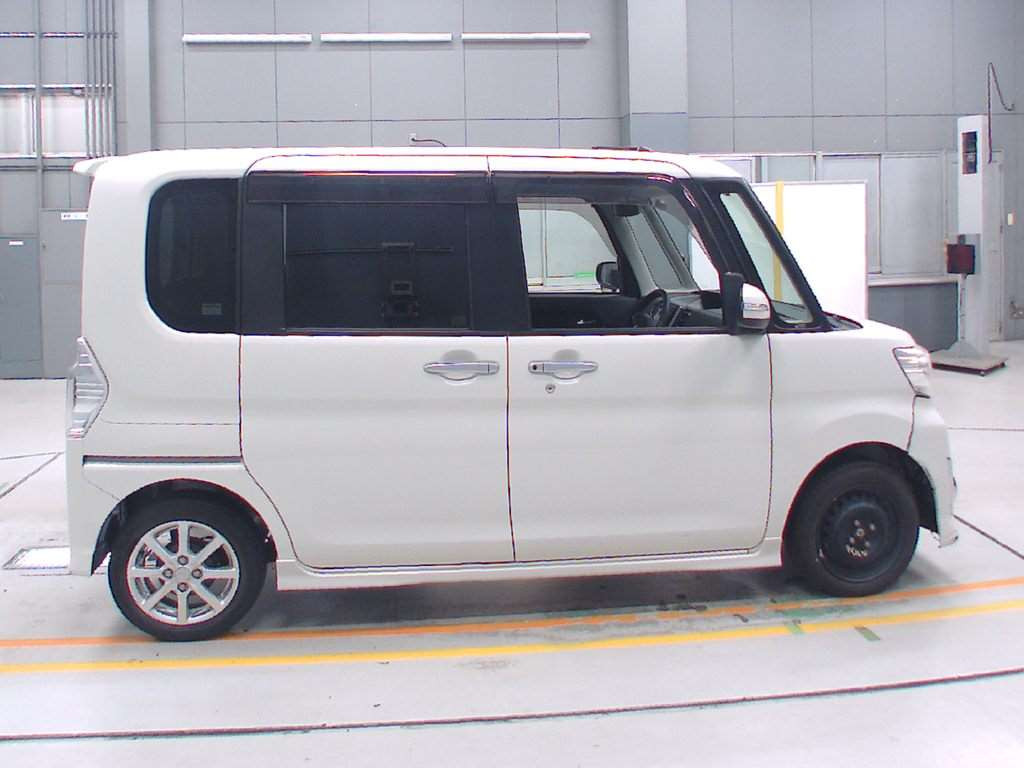 2013 Daihatsu Tanto LA600S[2]