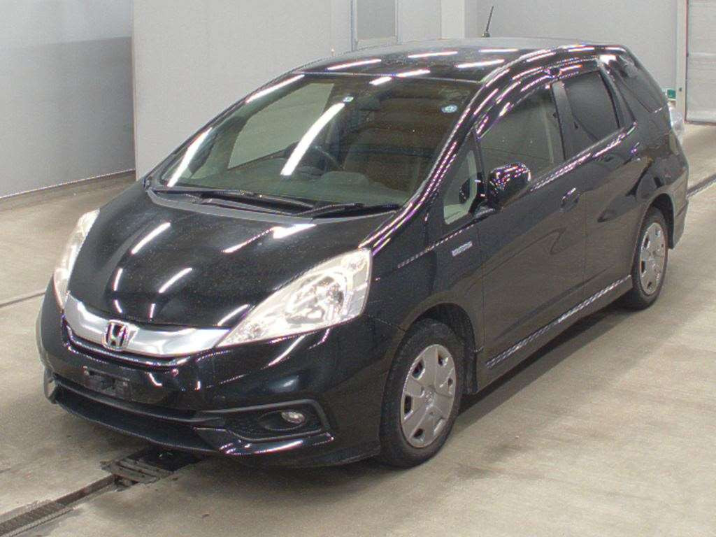 2013 Honda Fit Shuttle Hybrid GP2[0]