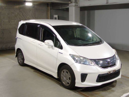 2014 Honda Freed hybrid