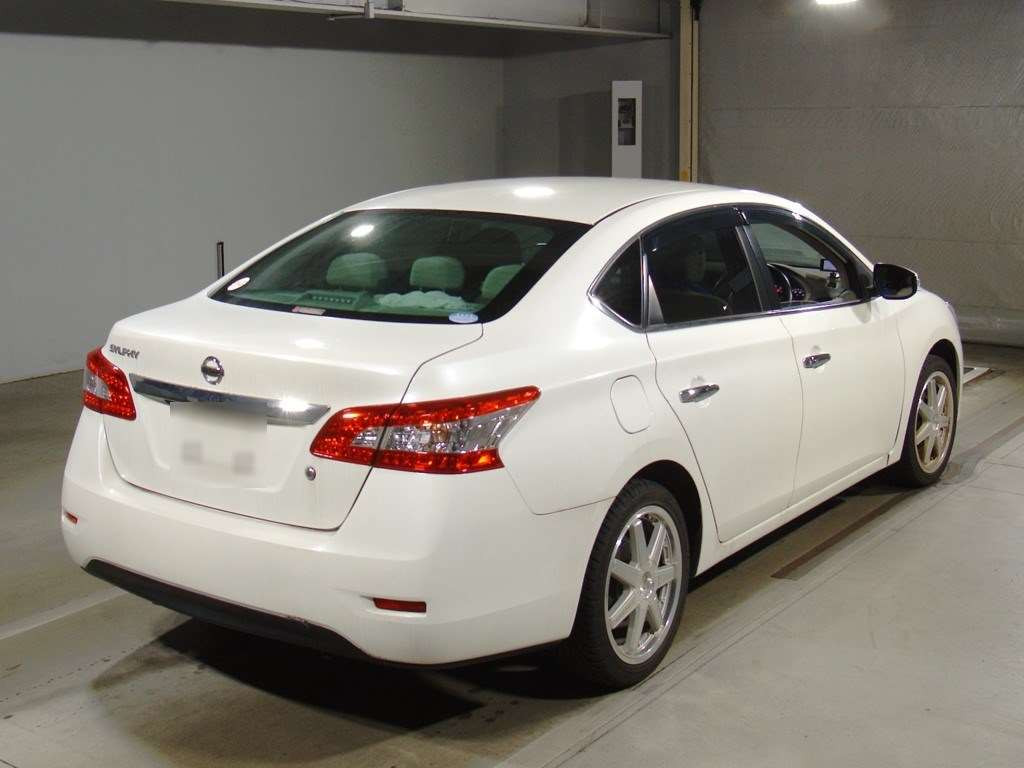 2015 Nissan SYLPHY TB17[1]