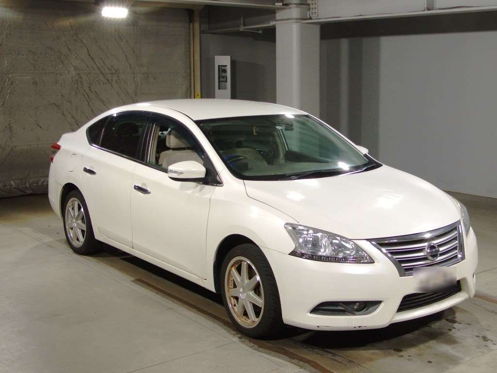 2015 Nissan SYLPHY TB17[2]