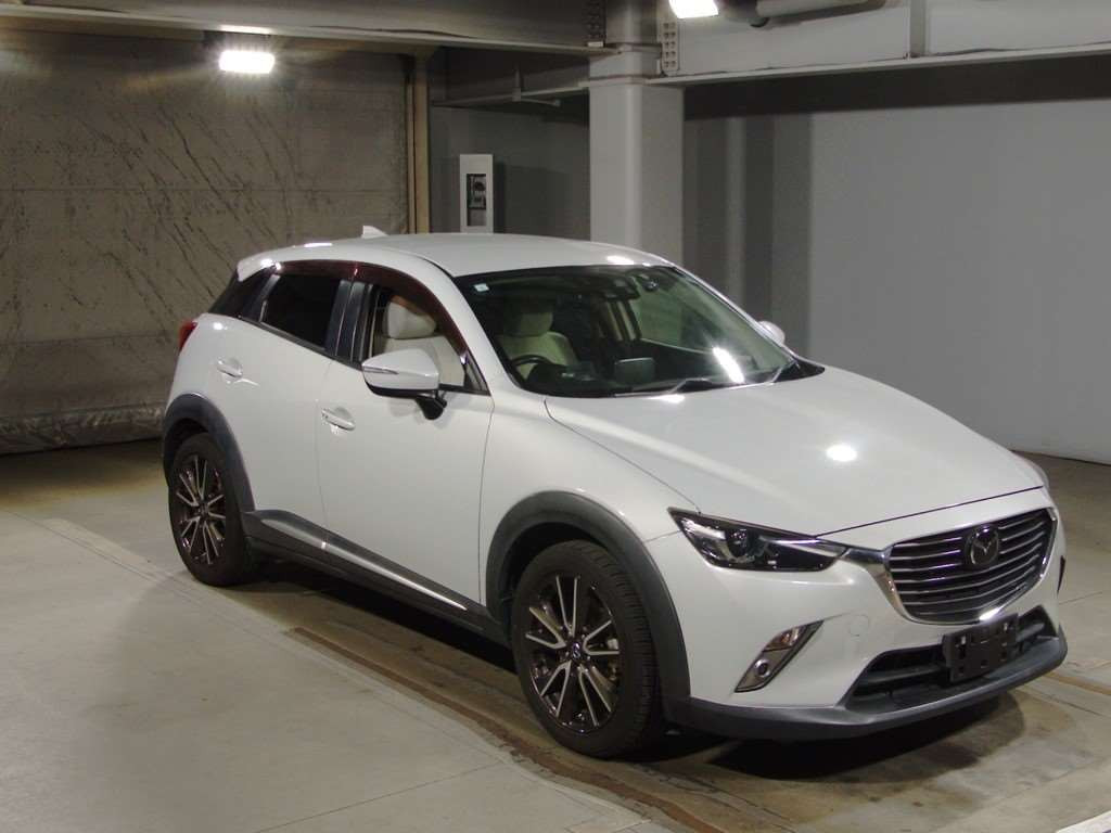 2015 Mazda CX-3 DK5FW[2]