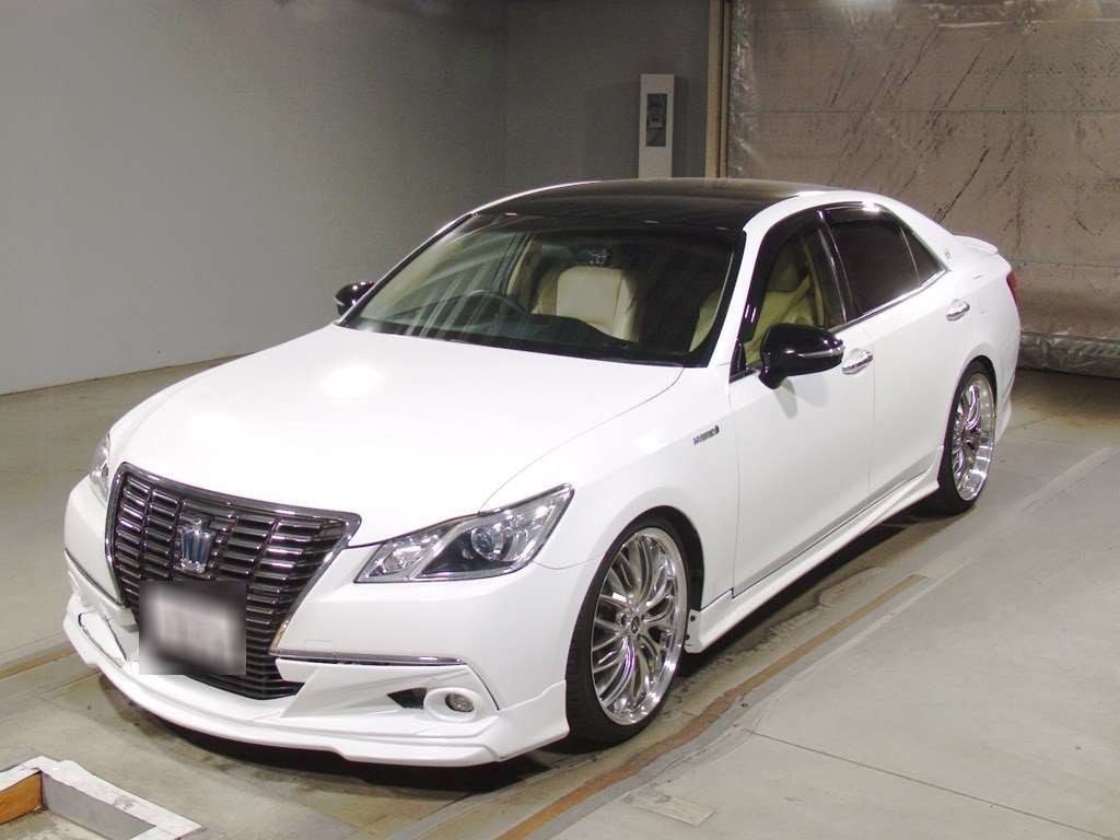 2013 Toyota Crown Hybrid AWS210[0]