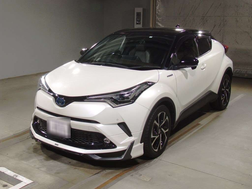 2018 Toyota C-HR ZYX10[0]