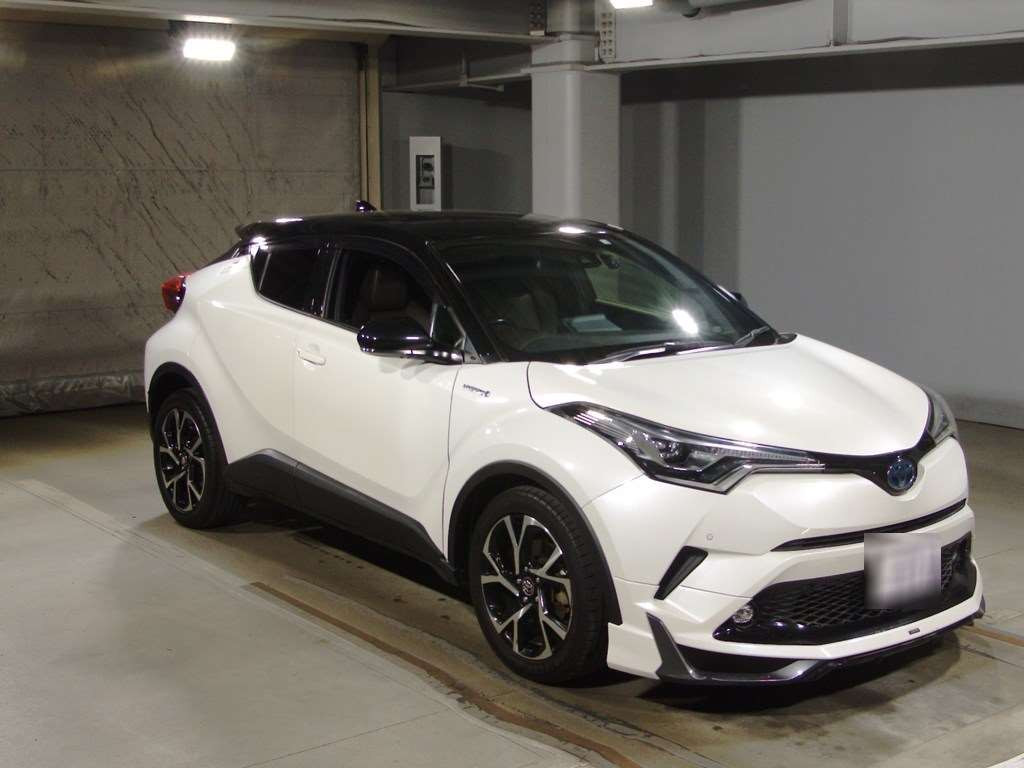 2018 Toyota C-HR ZYX10[2]