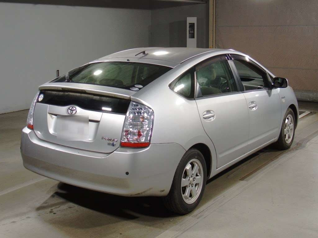 2011 Toyota Prius NHW20[1]