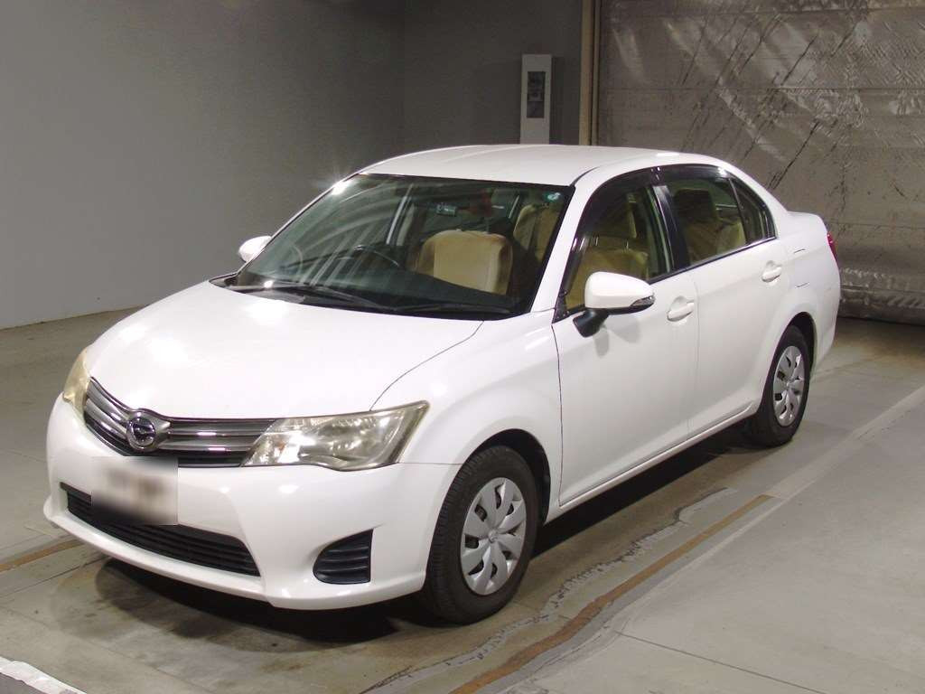 2013 Toyota Corolla Axio NRE160[0]