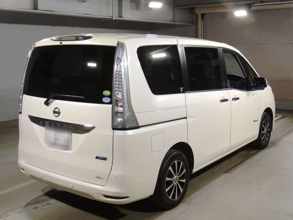 2016 Nissan Serena HC26[1]