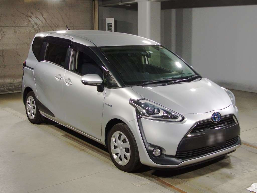 2017 Toyota Sienta NHP170G[2]