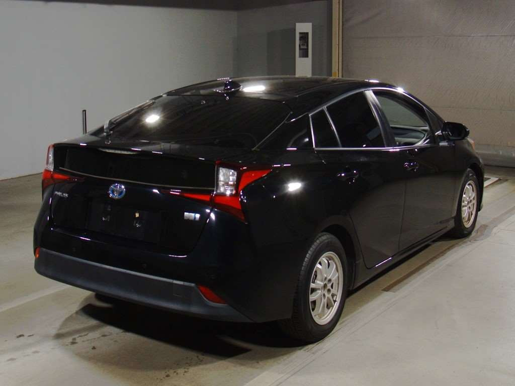 2020 Toyota Prius ZVW51[1]