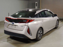 2019 Toyota Prius PHV