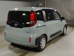 2023 Toyota Sienta