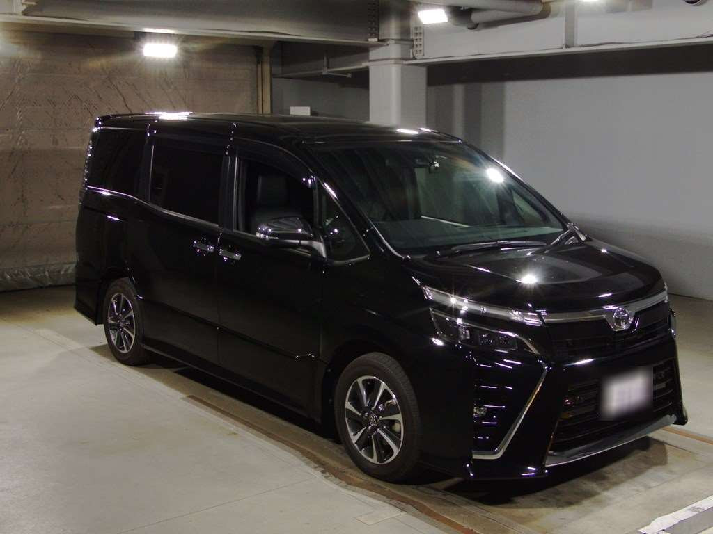 2020 Toyota Voxy ZRR80W[2]