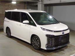 2022 Toyota Voxy